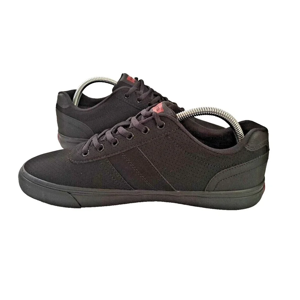 Levi's Sneakers Men's‎ Size 9 Black Lace Up Casual Athletic Logo Pre-owned